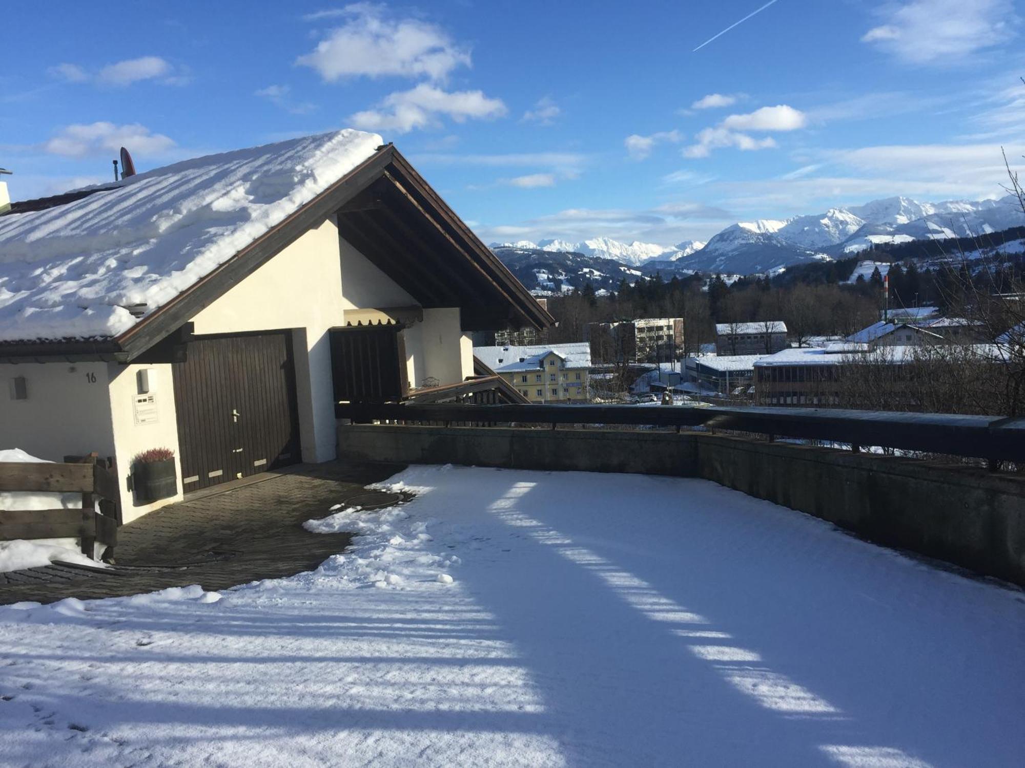 Exklusiver Souterrain - Zentral, Ruhig Mit Grosser Terrasse, Bergblick Und Privaten Sauna Zzgl Immenstadt im Allgaeu Exterior photo